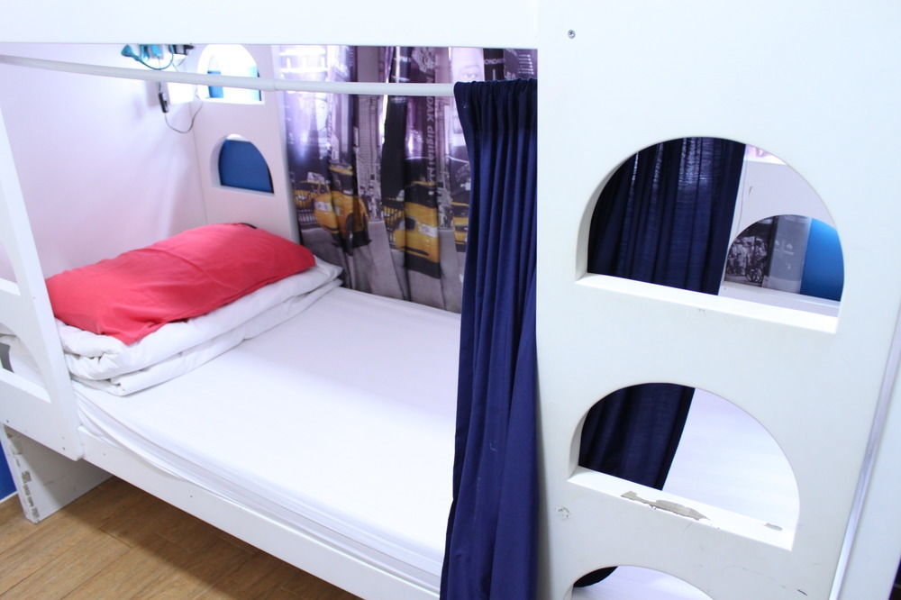 Pandora After 80S Hostel Hong Kong Ngoại thất bức ảnh